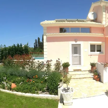 בית נופש Park Corfu רודה